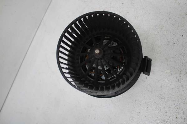 VENTILATEUR DE CHAUFFAGE CITROEN C3/DS3/C4/C4 CACTUS - Vue 3